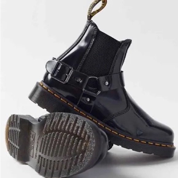 NWT DR. MARTENS WINCOX SMOOTH LEATHER BUCKLE BOOTS - Picture 3 of 11